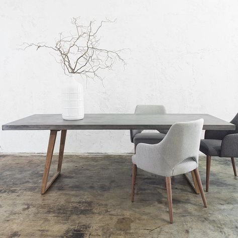 DINING TABLE_3